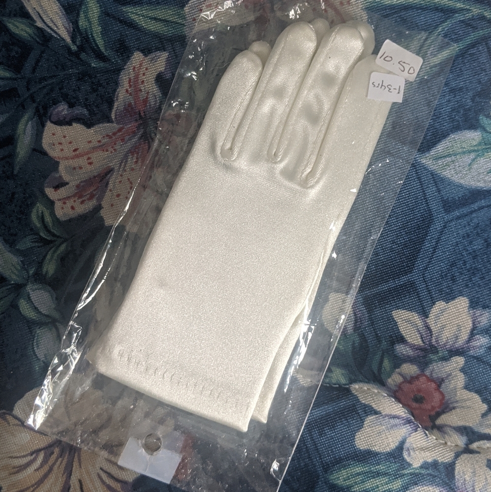 White Children's Gloves (1-3yrs)